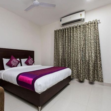 Hotel Maheshwari Avenue Uddzsaín Kültér fotó