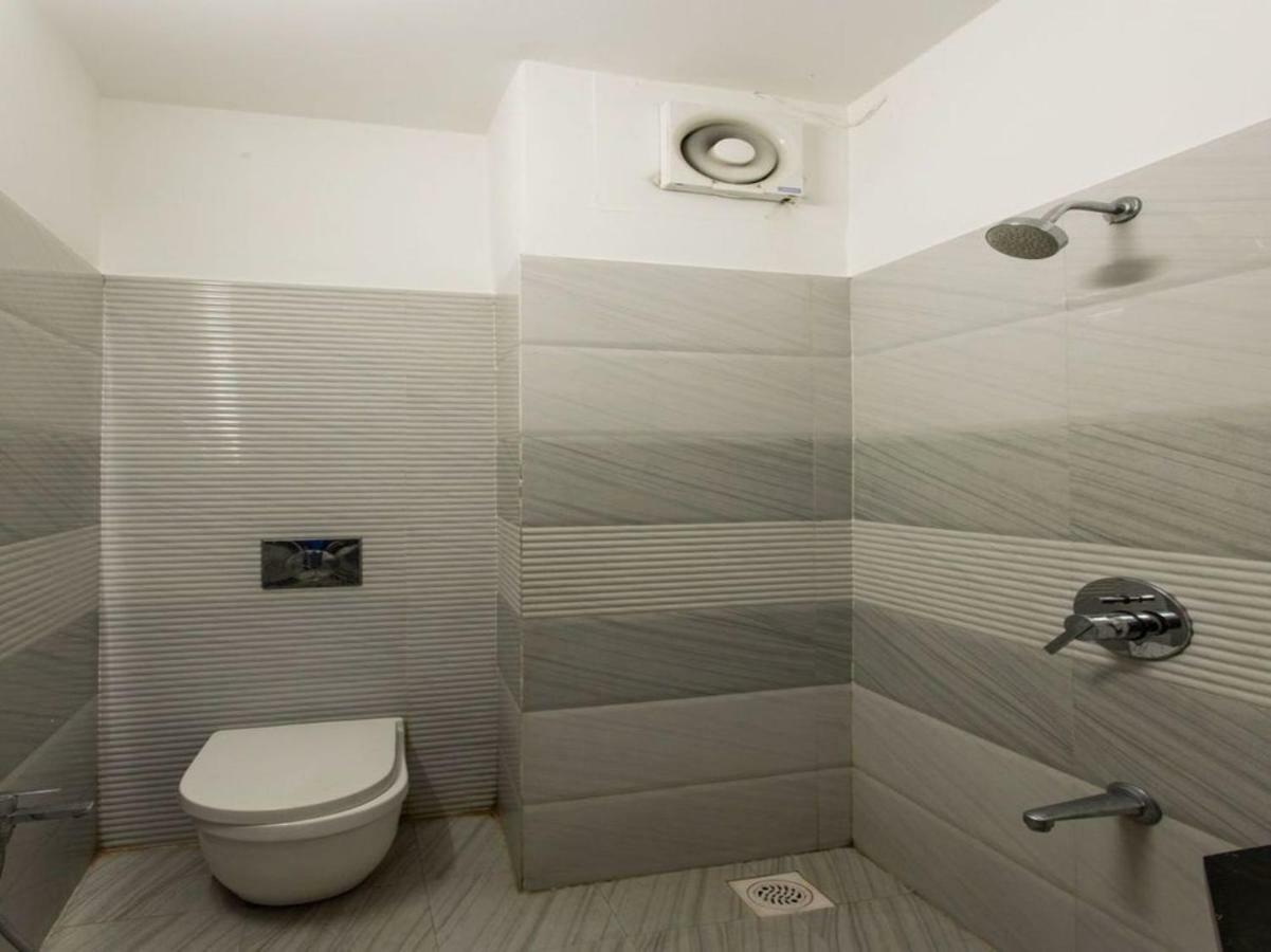 Hotel Maheshwari Avenue Uddzsaín Kültér fotó