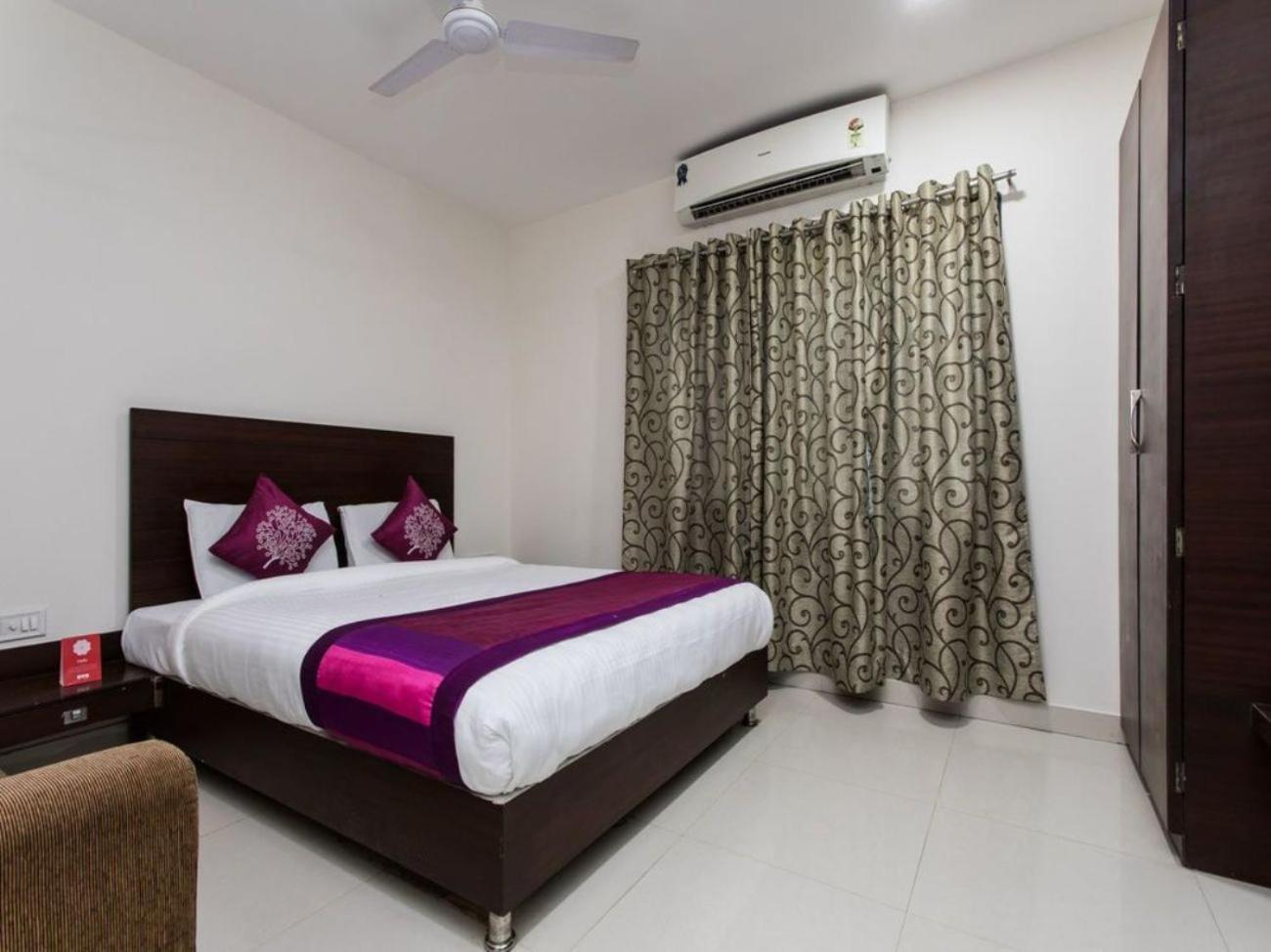 Hotel Maheshwari Avenue Uddzsaín Kültér fotó